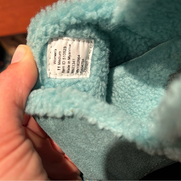 LL BEAN Women’s wicked good slipper boot moc - Picture 2 of 7